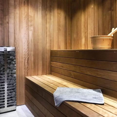 HUUM STEEL 6.0 Electric Sauna Heater(212-353cf) HUUM HUUM_Steel_Heater_Installed_1_045b96ba-e94d-4107-af0b-9c9dfc64ede1.jpg