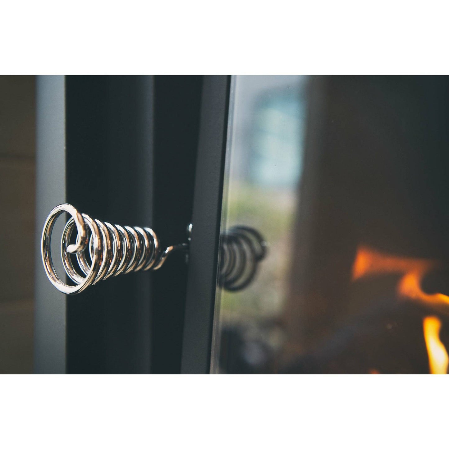 Harvia Pro 20 Ls Wood Burning Sauna Stove With Water Tank - Finnish Sauna Builders Harvia Harvia20Pro_detail_2019_6_handle_low-res.jpg