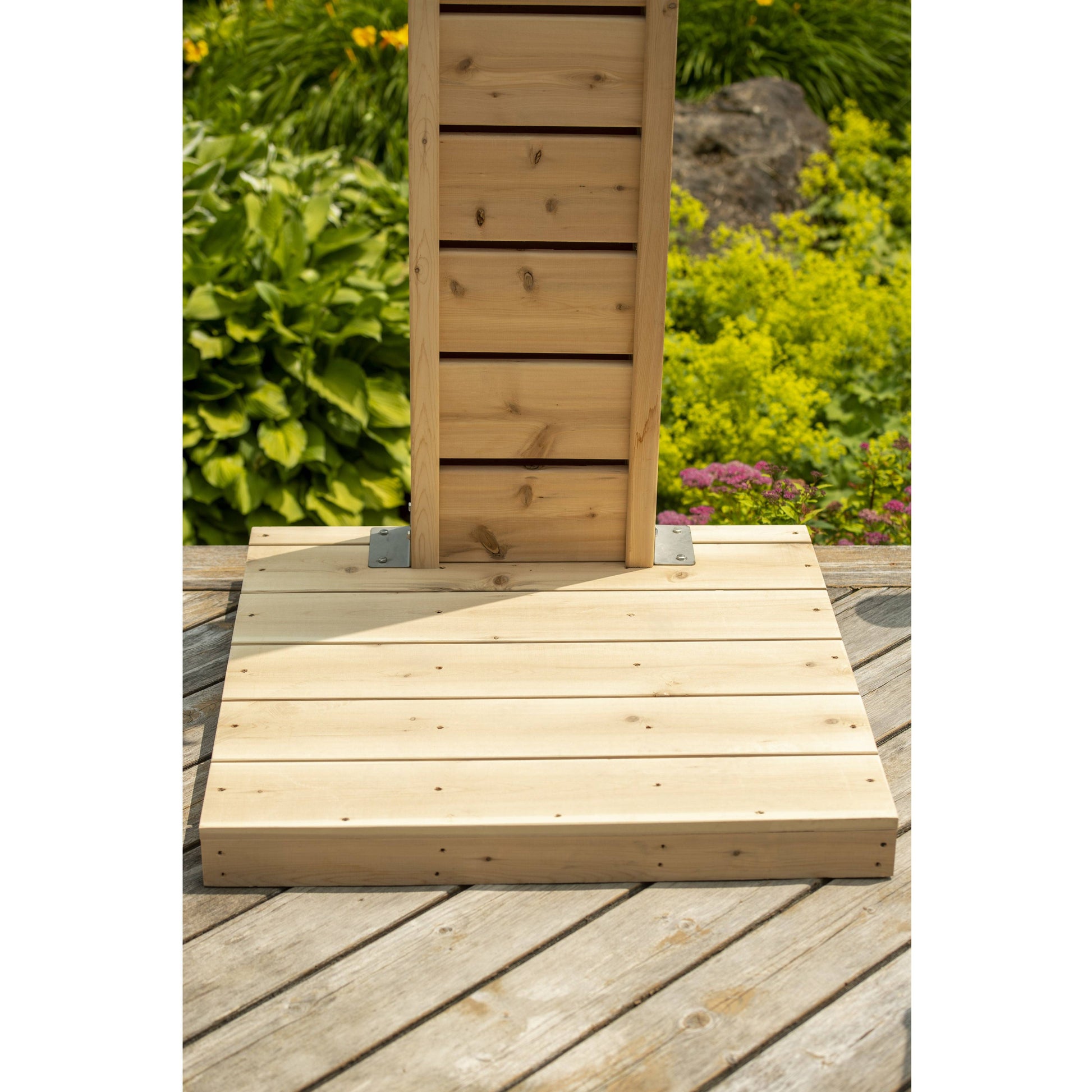 Dundalk Sierra Pillar Outdoor Shower Dundalk LeisureCraft Print-3629.jpg